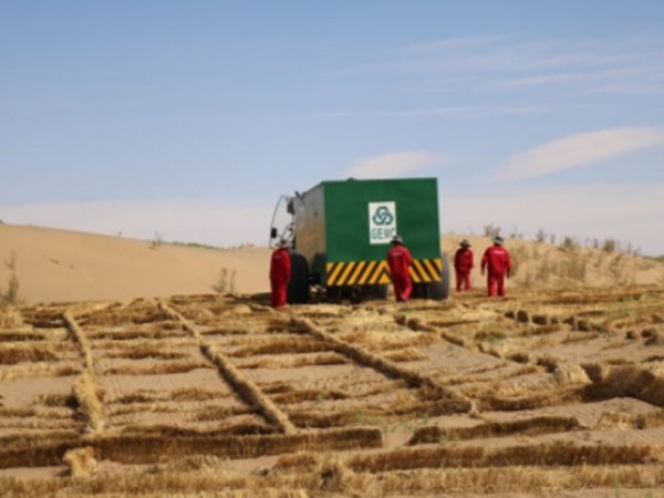 人民日報：機械化治沙，風景這邊獨好這邊獨好