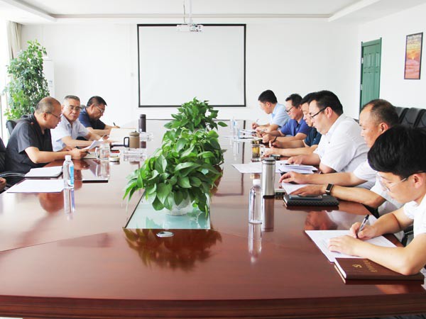 新能源公司黨支部召開支委（擴(kuò)大）會(huì)議 學(xué)習(xí)傳達(dá)裝備公司黨委黨建工作會(huì)議精神