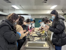 冬至餃子香，情深意更濃——新能源公司開展冬至包餃子活動