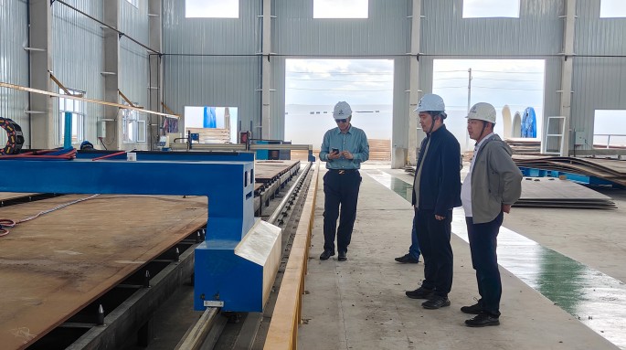 甘肅建投新能源公司董事長趙琰森一行赴新疆巴里坤生產(chǎn)基地開展安全生產(chǎn)專項檢查?