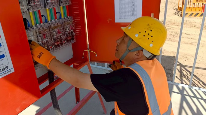 堅守平凡崗位，書寫不凡擔當?——記甘肅建投新能源公司2024年度優(yōu)秀共產黨員?王勝利?